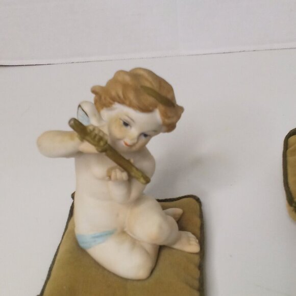 Vintage Angel Figure On Pillow Lot of 2 Guitar Flute Cherubs Ceramic 5" Tall - Picture 4 of 16
